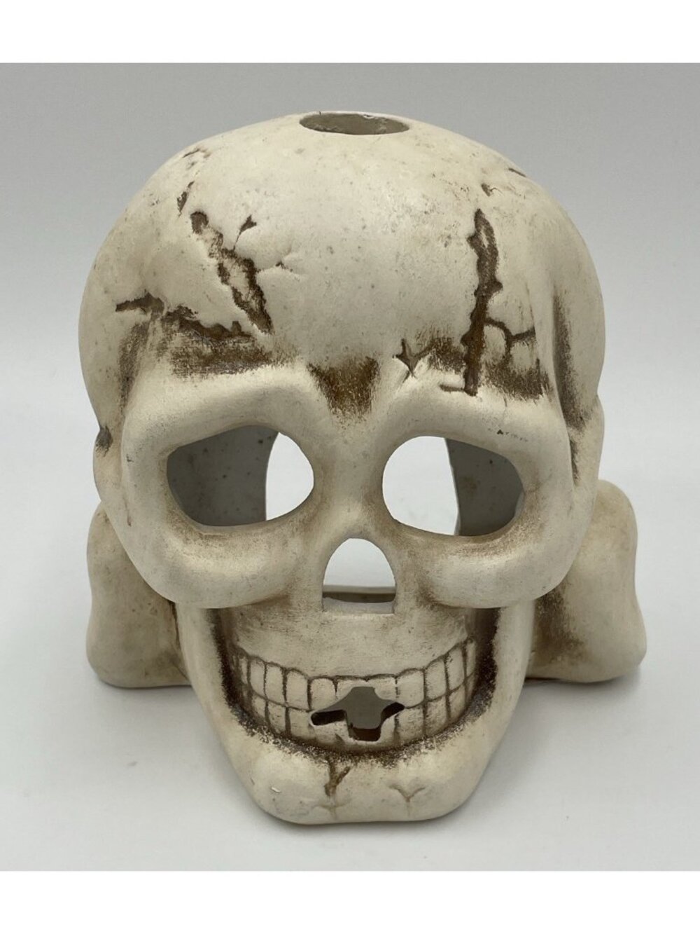 Vintage Skull & Crossbones Candle Holder Spooky Hollow Halloween Pirate Decor - Picture 2 of 10